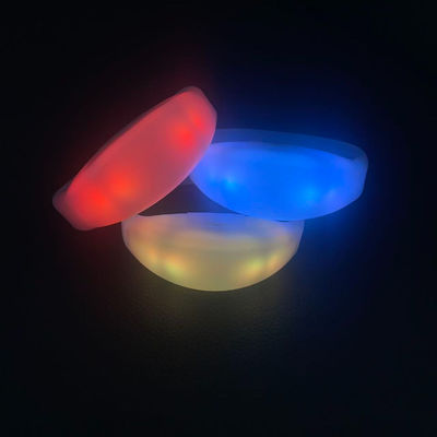 Contrôleur sans fil DMX pour 15 modes de couleur et de lumière sur des bracelets LED télécommandés avec conception en silicone